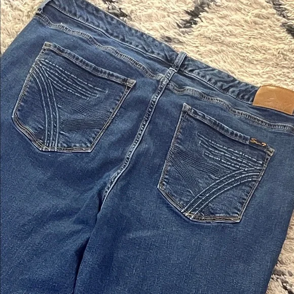 Women's Blue Wide-Leg Jeans - Picture 7 of 14